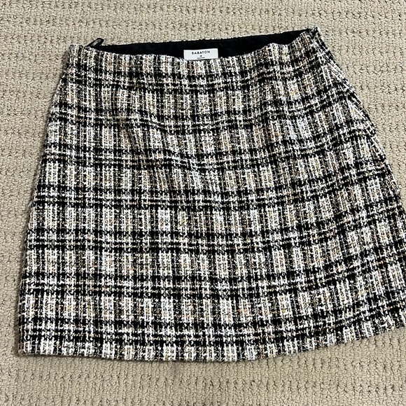 aritzia tweed skirt - Picture 1 of 1